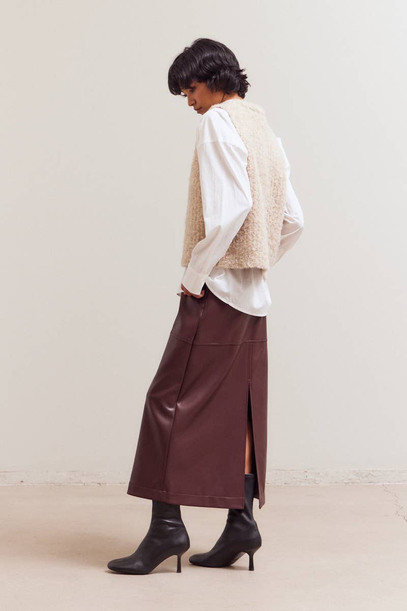 Oat Button Up Knit Vest