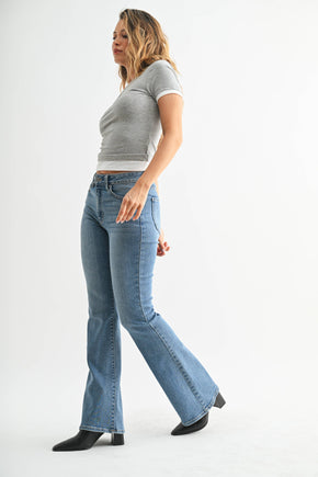 Mid Rise Flare Jean