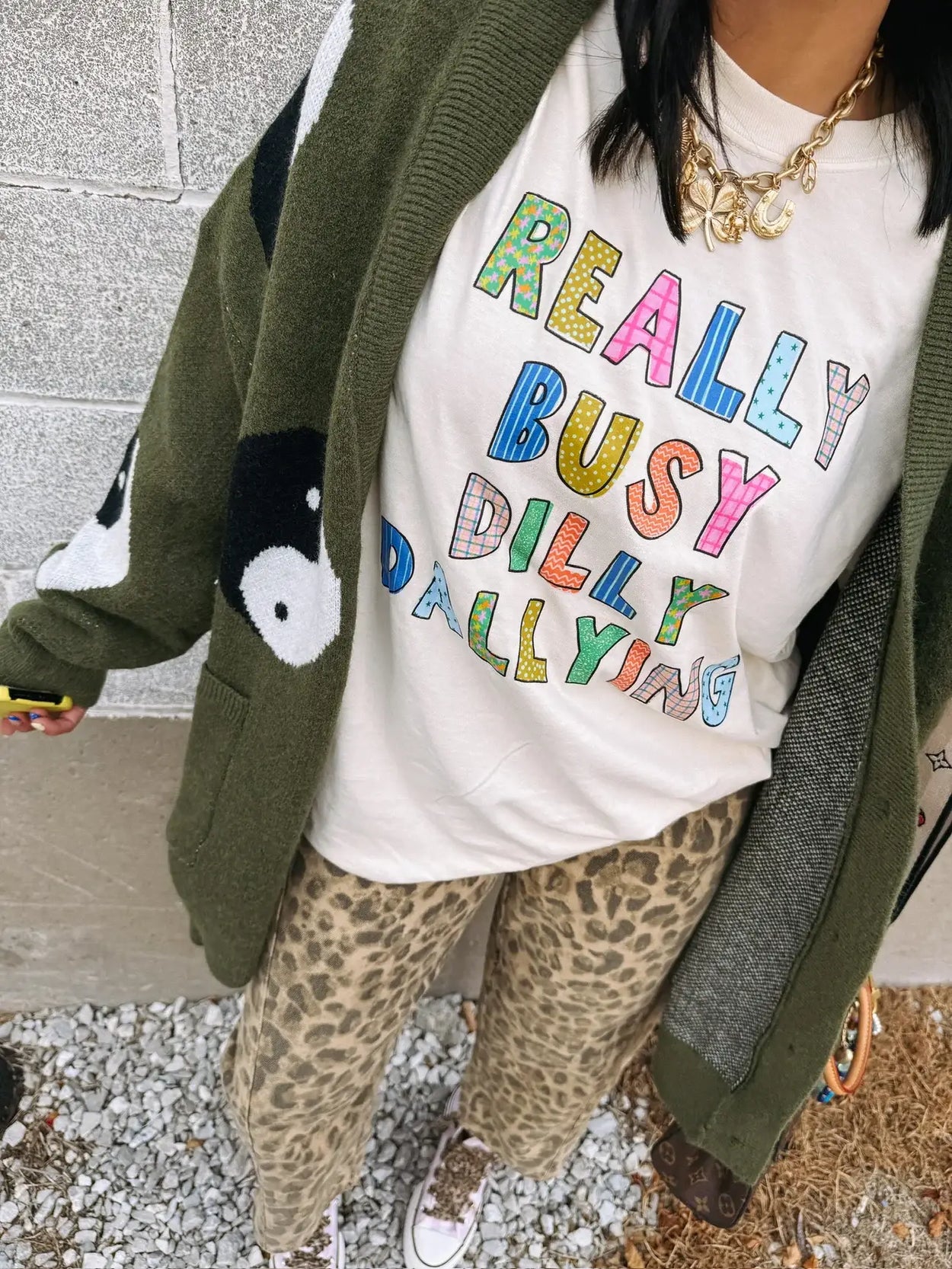 Ivory Dilly Dallying Graphic Tee