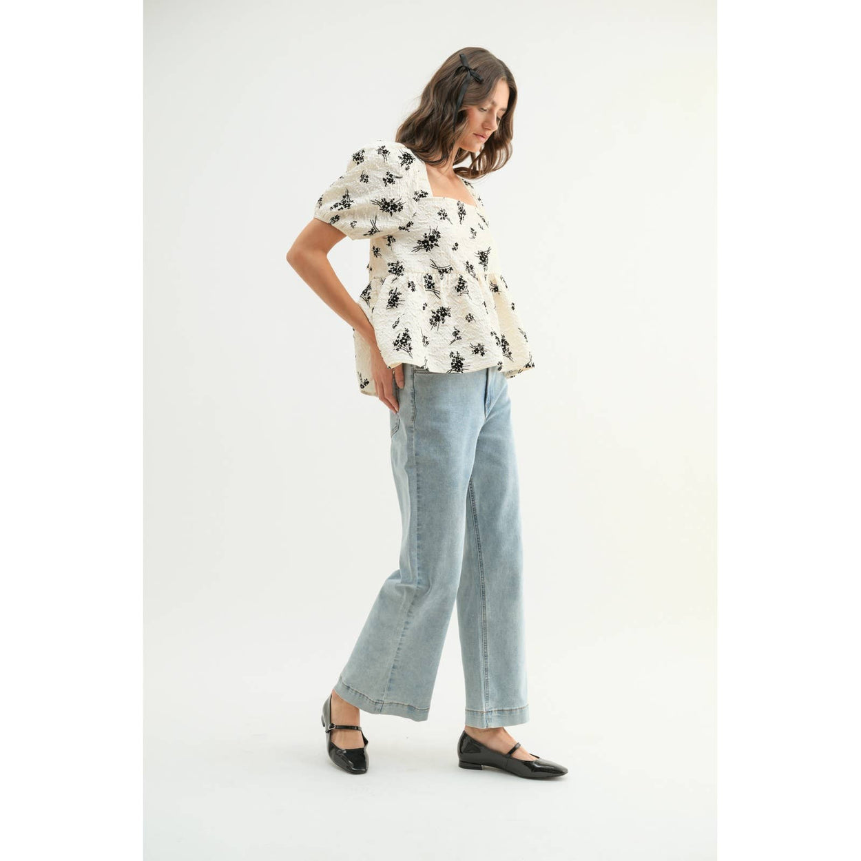 White & Black Textured Floral Puff Sleeve Blouse