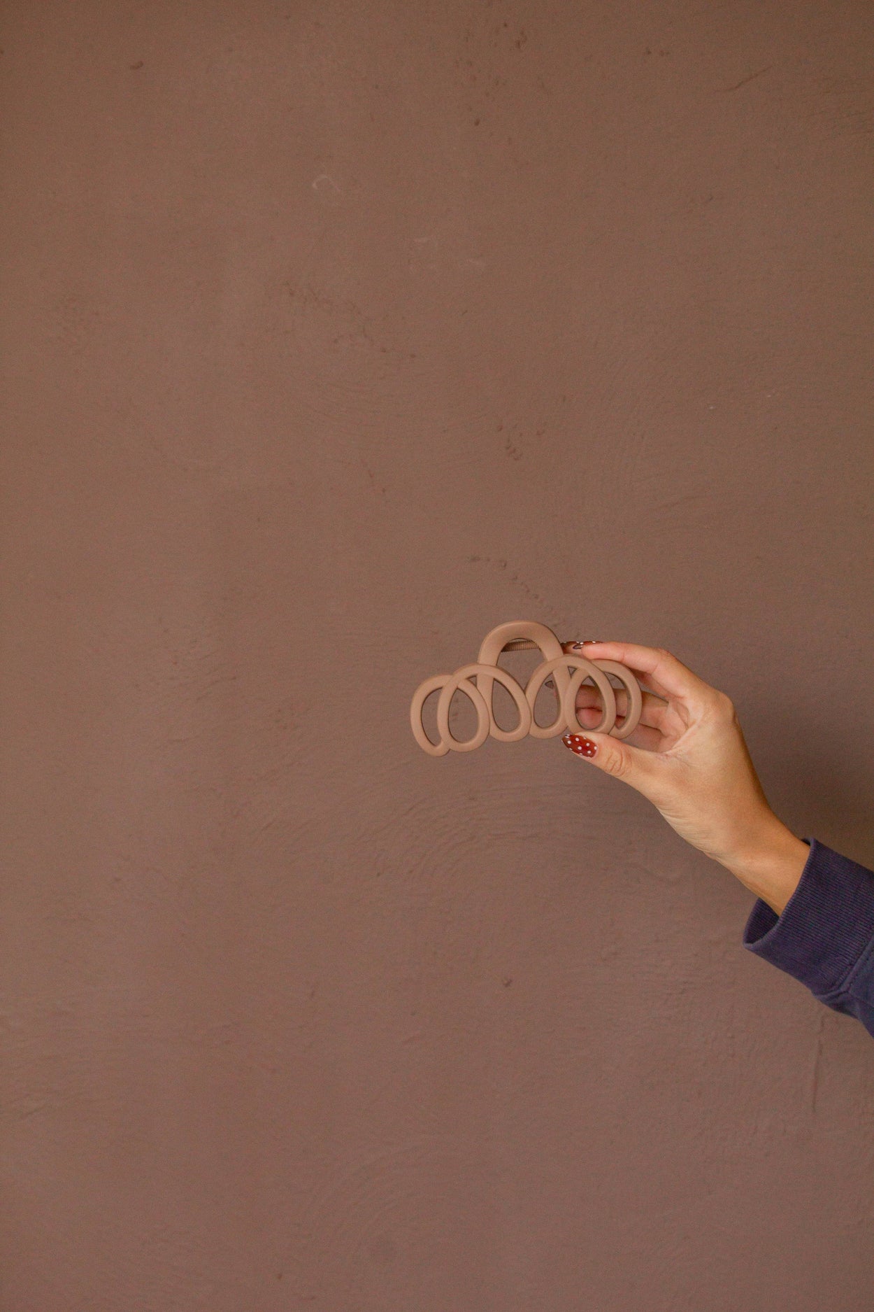 Tan Matte Looped Claw Clip