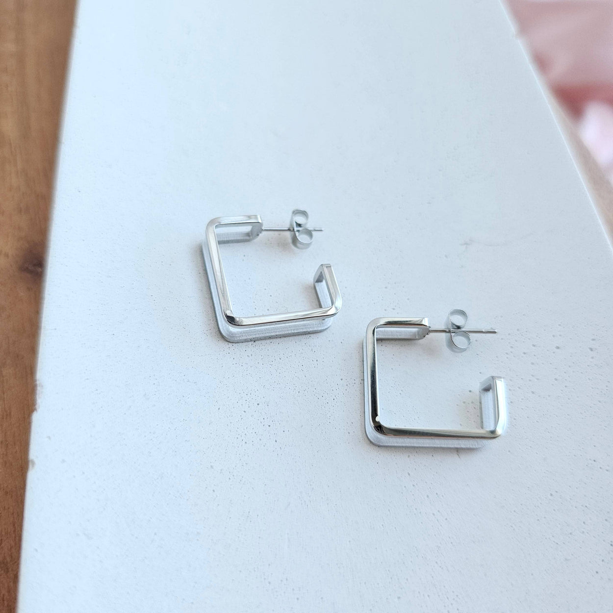 Luxe Silver Kamora Hoops