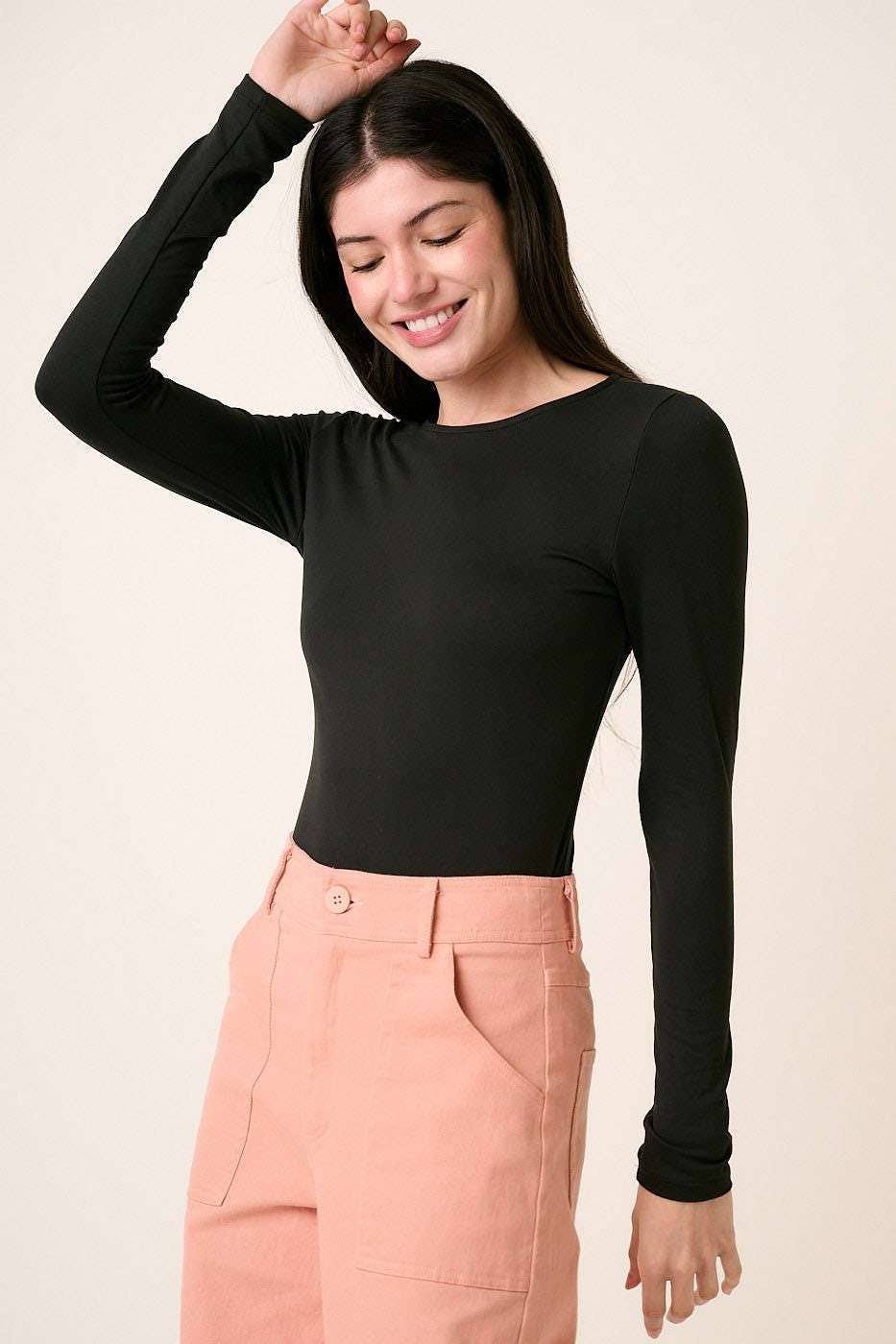 Black Round Neck Long Sleeve Knit Top