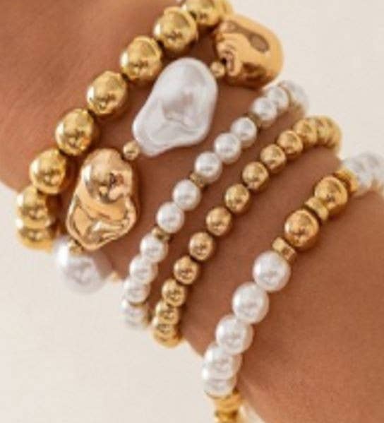 Gold & Pearl Stretchable Bracelet