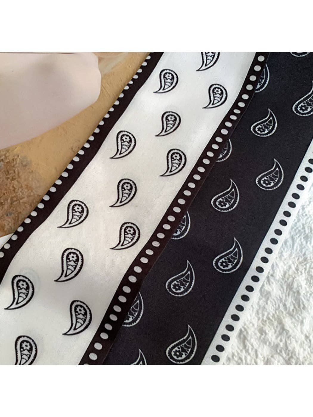 Brown French Elegance Vintage Paisley Slim Scarf